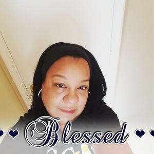 Meet your Posher, Yesenia